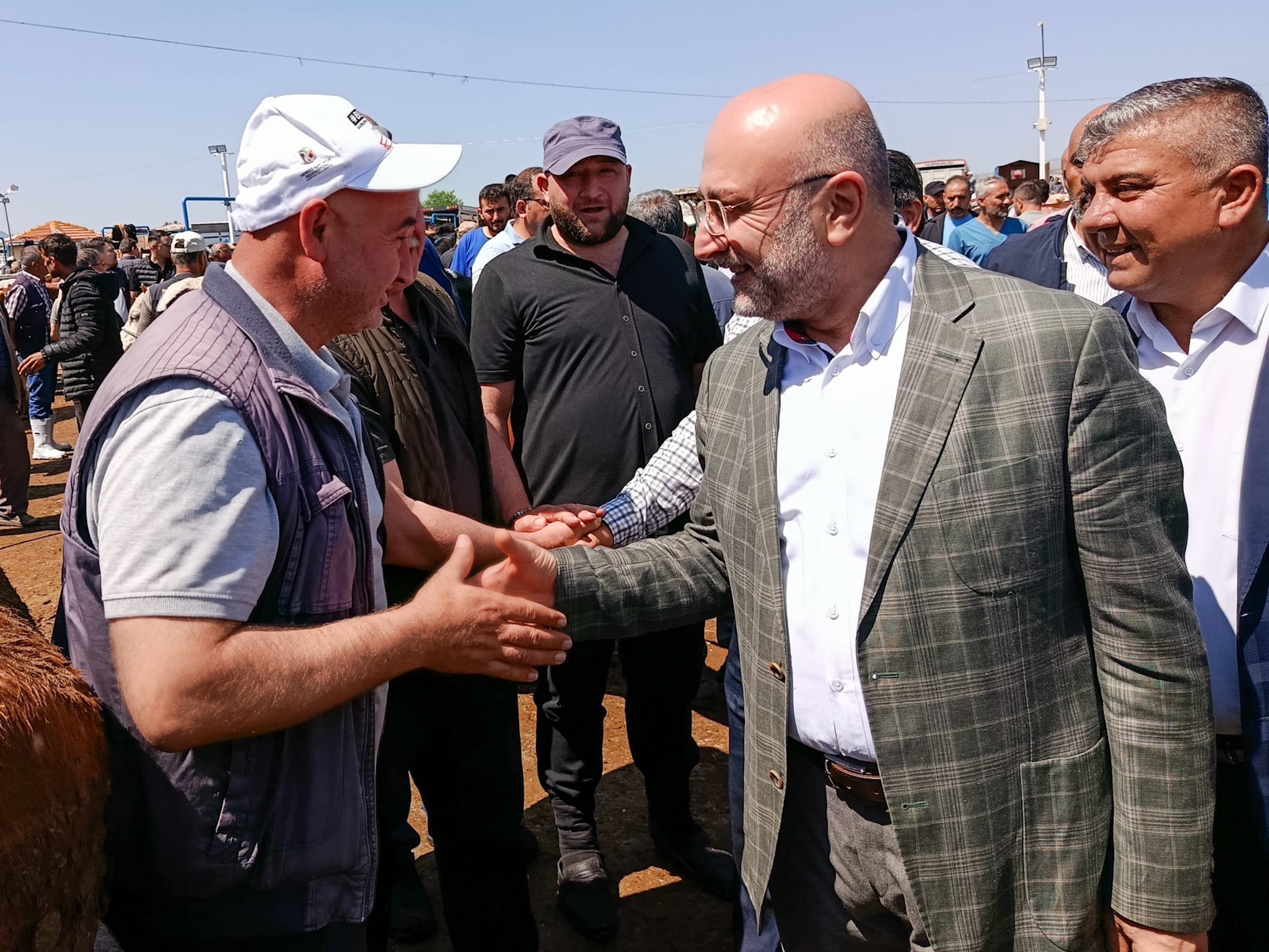 AK PARTİ HEYETİ PAZARLIĞA KATILDI